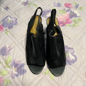 Tesori side zipper heels - 12 NWT